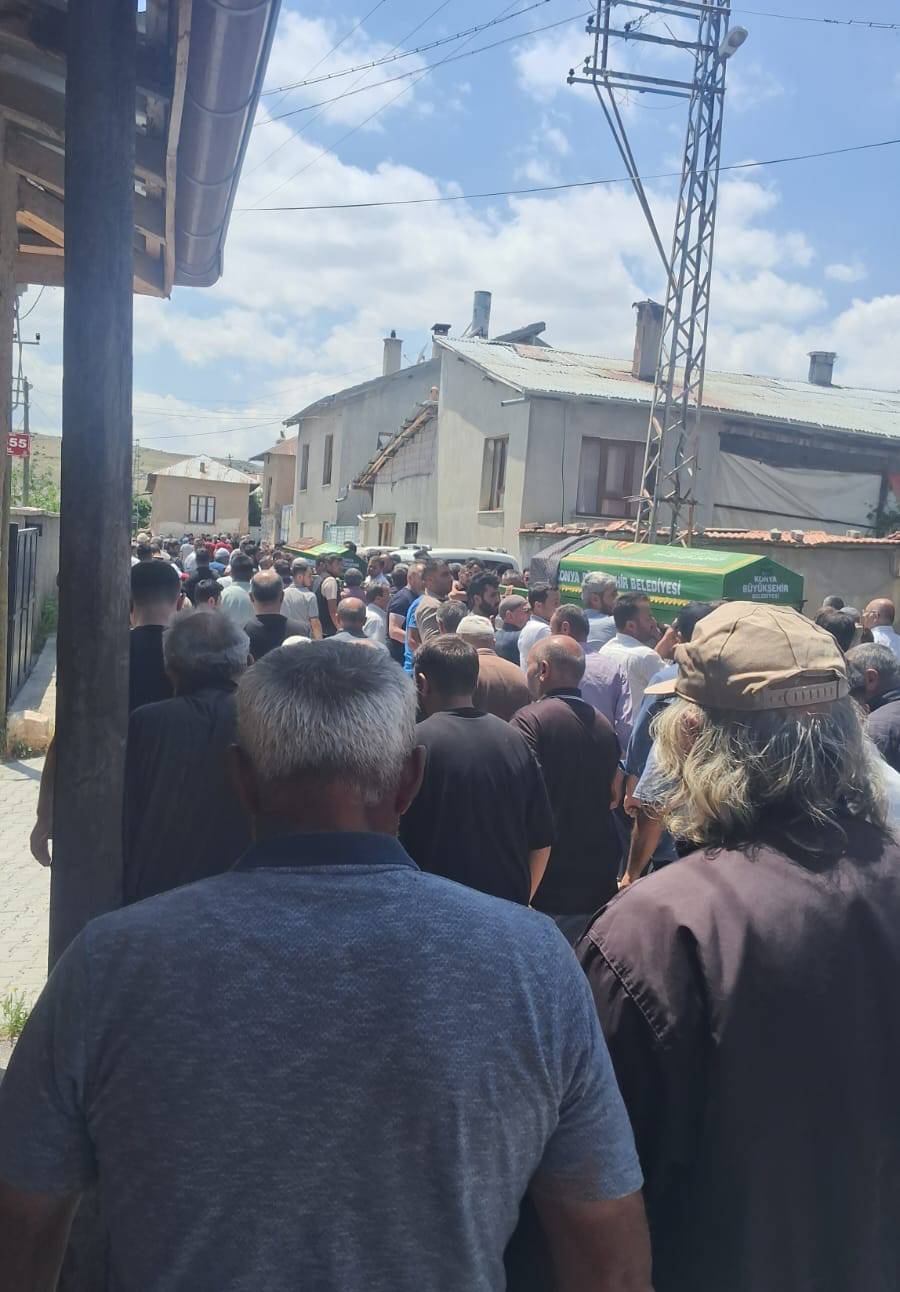 Konya’da Kadir ve Fatma Yıldız çiftinin öldüğü kaza anı kamerada 6